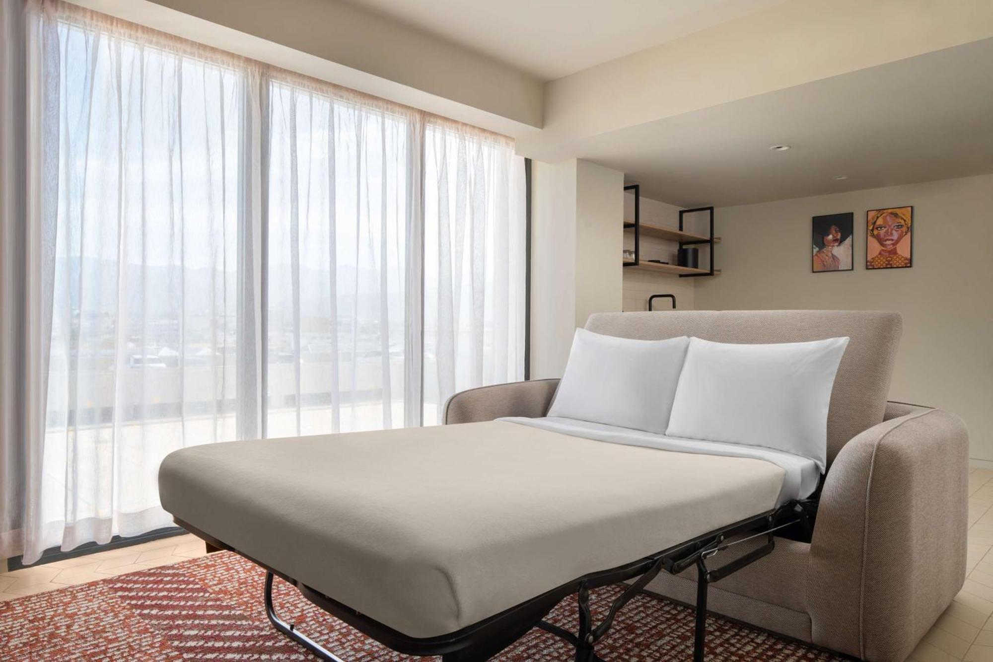Rok Hotel Kingston Tapestry Collection By Hilton מראה חיצוני תמונה