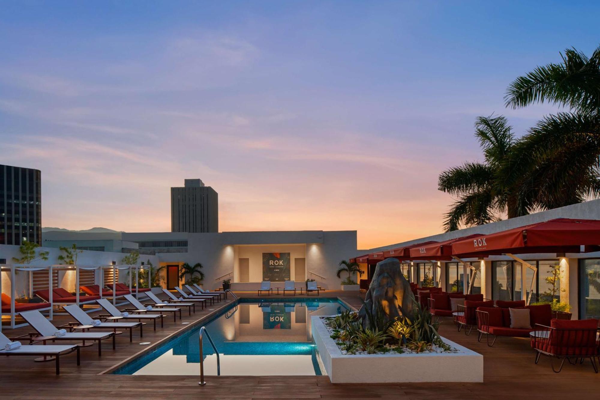 Rok Hotel Kingston Tapestry Collection By Hilton מראה חיצוני תמונה