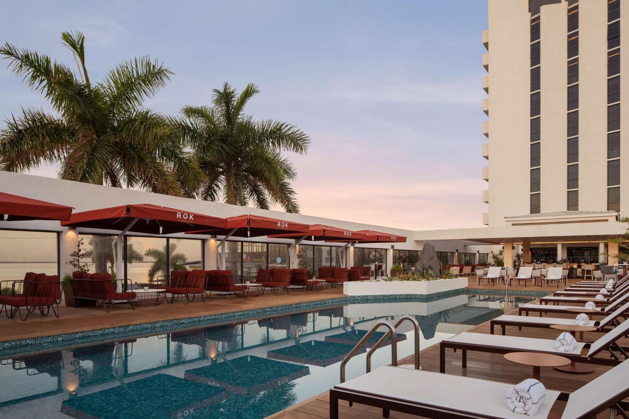 Rok Hotel Kingston Tapestry Collection By Hilton מראה חיצוני תמונה