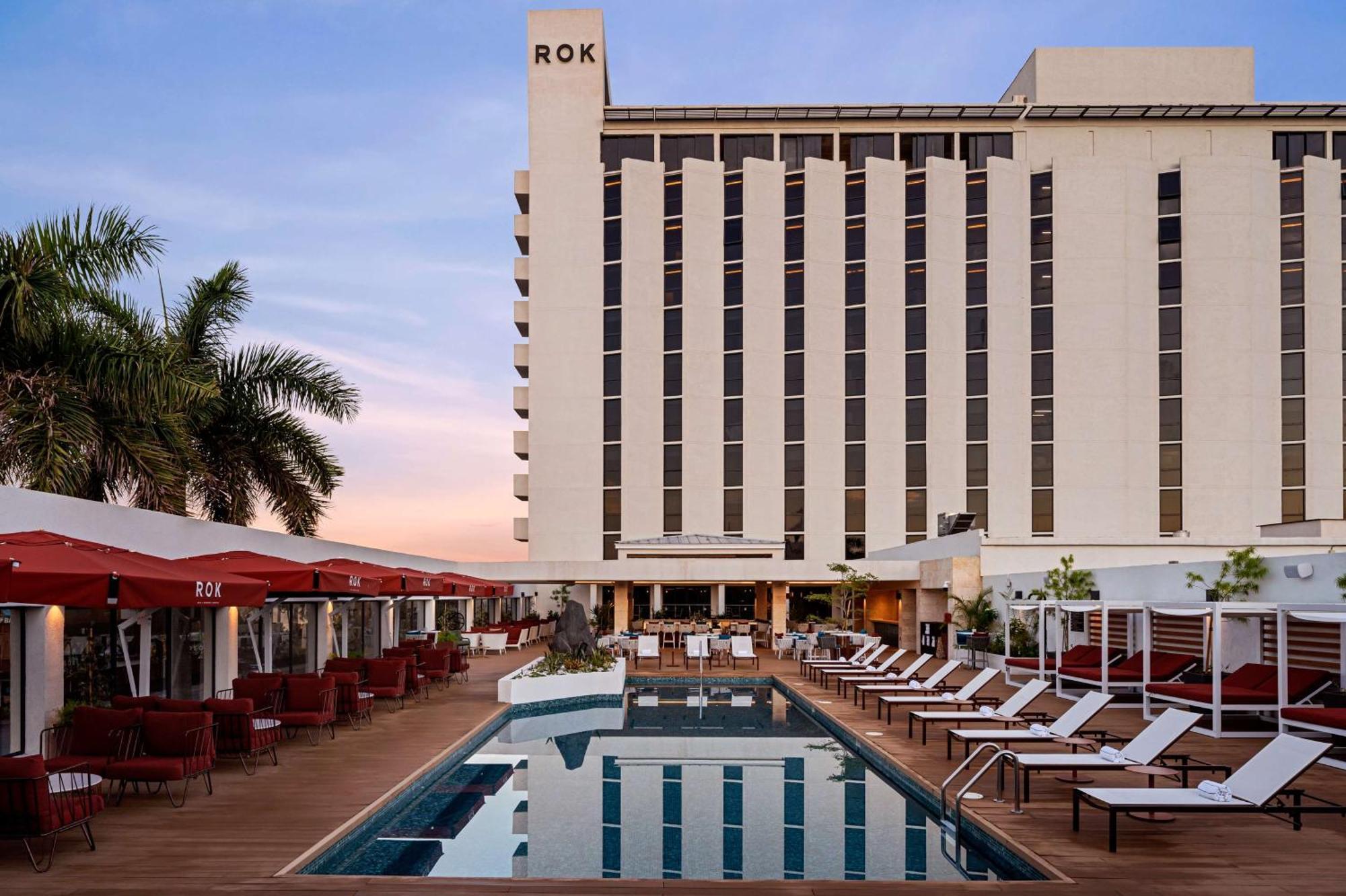 Rok Hotel Kingston Tapestry Collection By Hilton מראה חיצוני תמונה