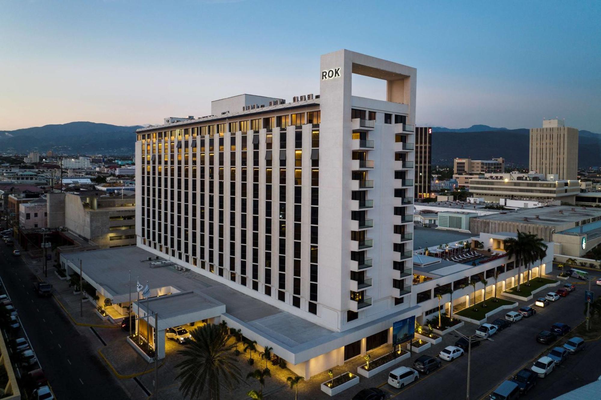 Rok Hotel Kingston Tapestry Collection By Hilton מראה חיצוני תמונה